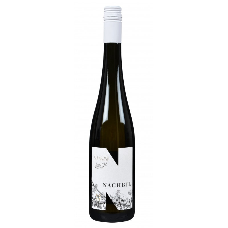 Nachbil Riesling De Rhin, vin alb demisec, cu note de fructe și prospețime ideal pentru preparate marine și salate