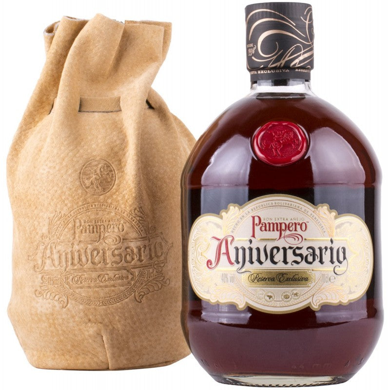 Rom Pampero Aniversario, rom maturat in stil venezuelan, cu arome de caramel, vanilie și condimente dulci.