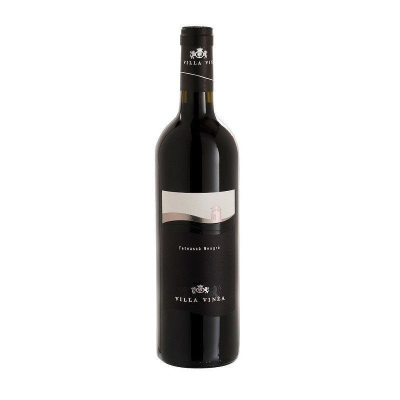 Villa Vinea Selection Fetească Neagră 2015, vin roșu sec din Transilvania, cu arome bogate de fructe și taninuri fine.