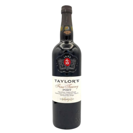 Taylor's Fine Tawny Port, sticlă de vin fortificat portughez din regiunea Douro, cu arome de caramel și fructe uscate
