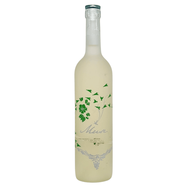 Recas Muse White Demisec, vin alb din soiul Fetească Regală, cu arome florale și fructate, ideal pentru mese lejere și aperitive