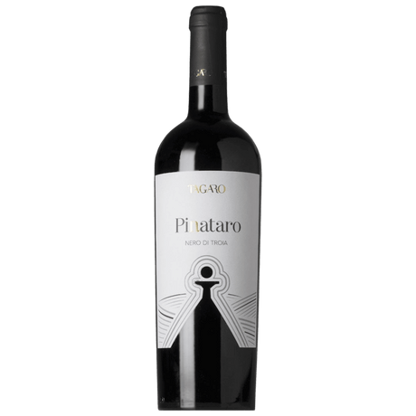 Italia Tagaro Pinataro Nero di Troia 2022, vin roșu sec din Puglia, Italia, cu arome de fructe negre și note florale.