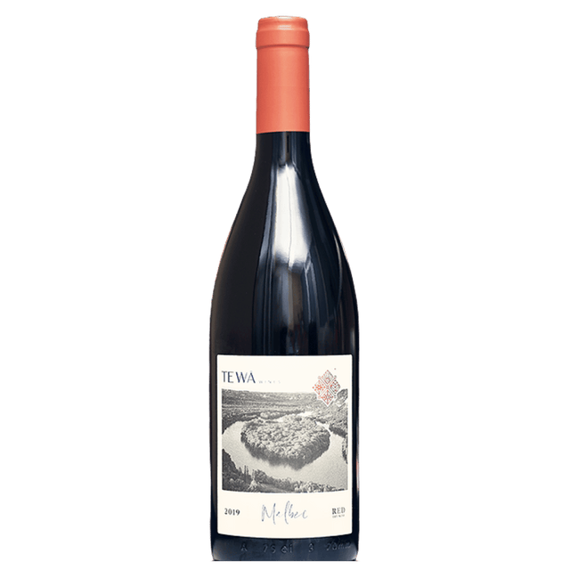 Te Wa Wines Malbec, vin roșu sec din Moldova, cu arome fructate și echilibru plăcut.