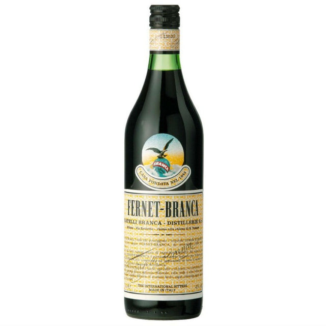Fernet Branca, digestiv italian cu aroma intensă de ierburi și rădăcini, în sticlă de 0,7L