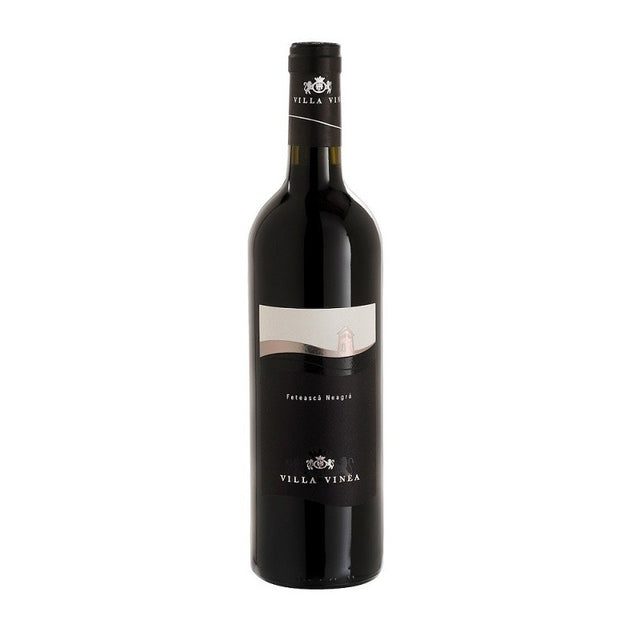 Villa Vinea Selection Fetească Neagră 2015, vin roșu sec din Transilvania, cu arome bogate de fructe și taninuri fine.