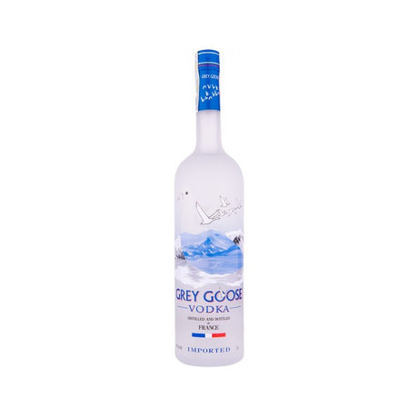 Grey Goose, vodcă premium clară, netedă, ideală pentru cocktailuri și savurat simplu în stare rece
